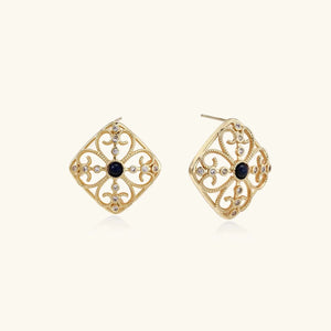 18K gold stud earrings with lapis stone and vintage filigree design