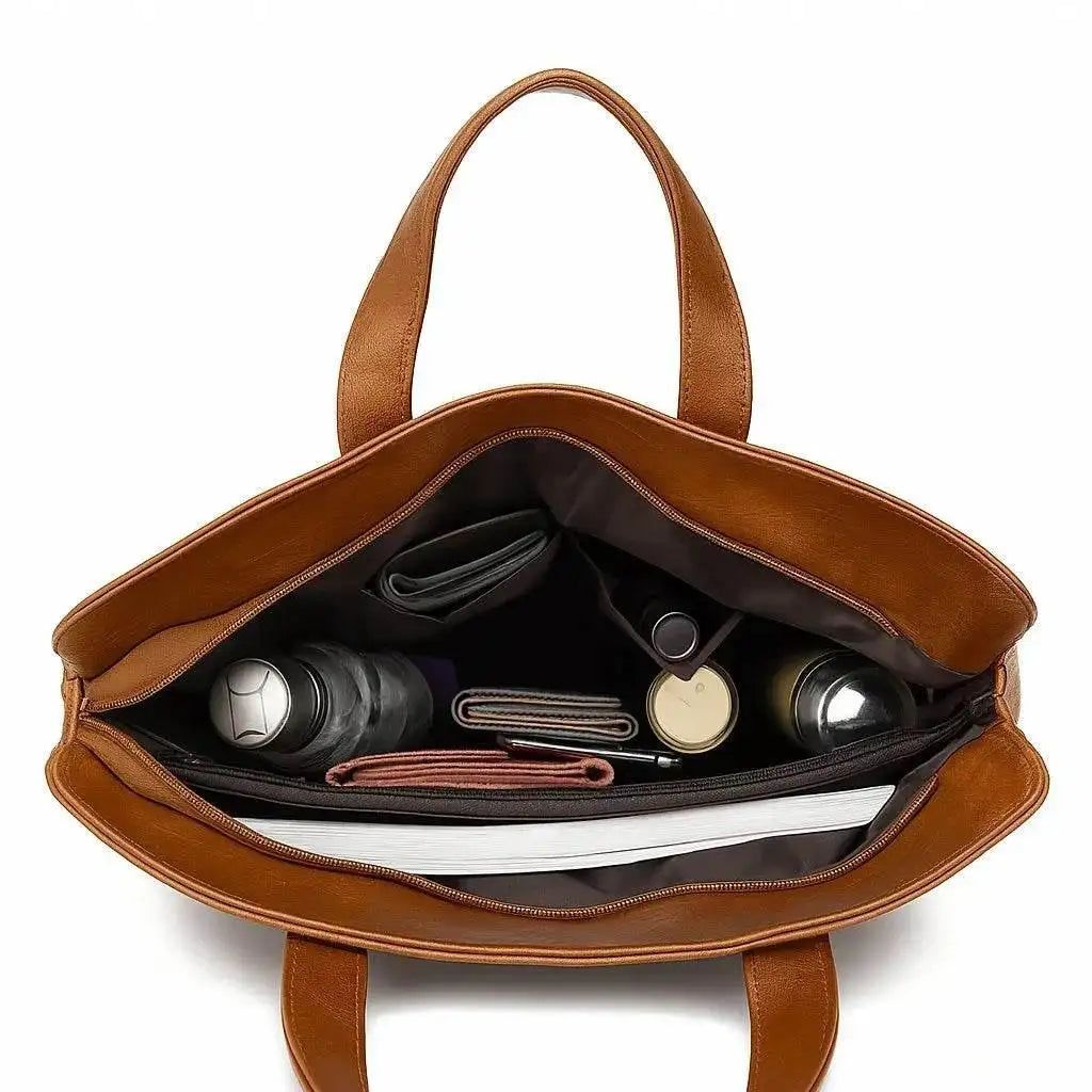 Aveline – Classic leather one-shoulder messenger bag for women, crafted from premium cowhide, available in multiple colors.