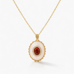 Camée Amber & Mother-of-Pearl Vintage Pendant Necklace - 18K Gold Jewellar