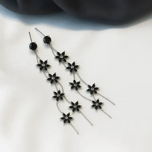 Crystal Bloom – Long 925 silver tassel earrings with sparkling crystal flowers