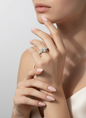 S925 sterling silver heart halo ring with 8×8 mm heart-cut high-carbon center and micro-pavé accents (HeartLuxe).