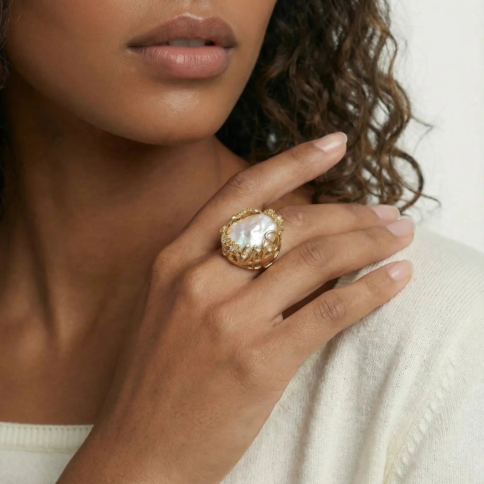 Pearla Crown Ring – 14K Gold Baroque Pearl Jewellar