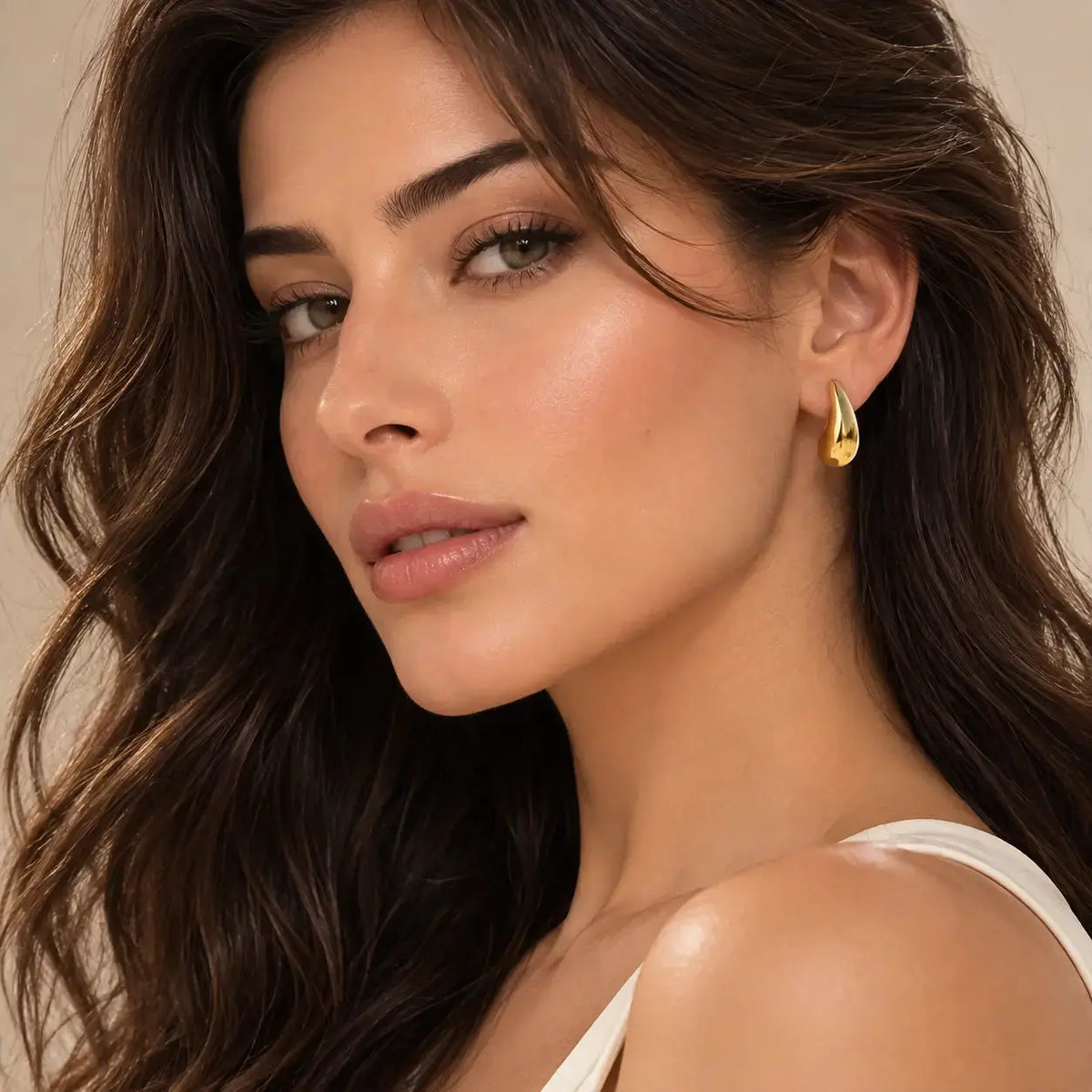 Sculpted Teardrop Stud Earrings - 18K Gold-Plated 925 Sterling Silver