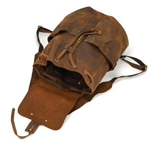 Trailforge unisex Crazy Horse leather travel bag in Brown/Dark Brown, compact 330×220×80 mm with organized interior and vintage finish.