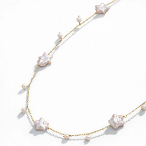 18K gold vermeil necklace with star-shaped and round freshwater pearls on chain