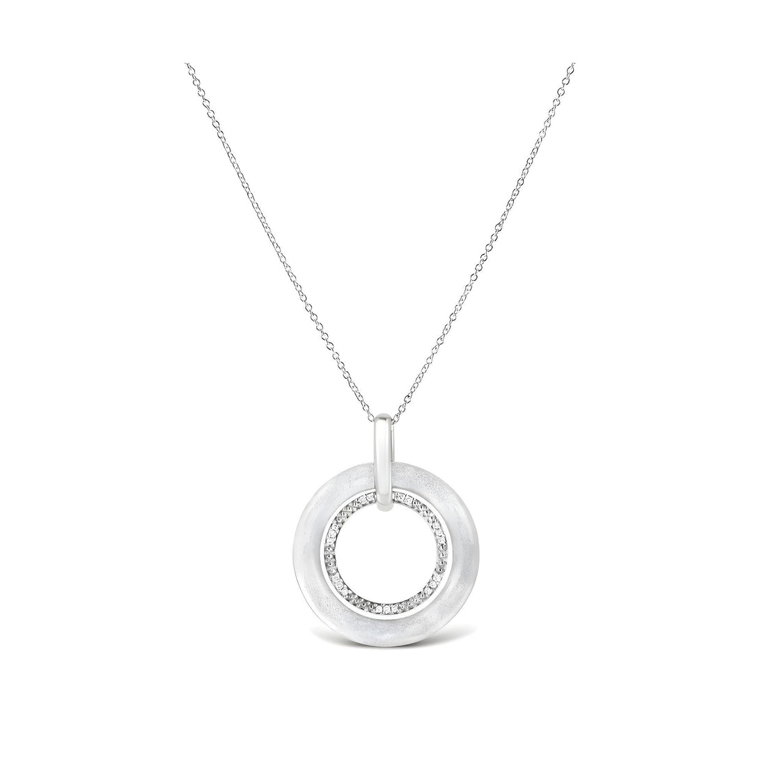 Clara Circle Necklace