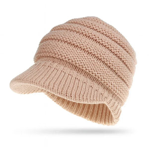 Women’s winter knit beanie with ponytail opening – warm and soft cap for updos
