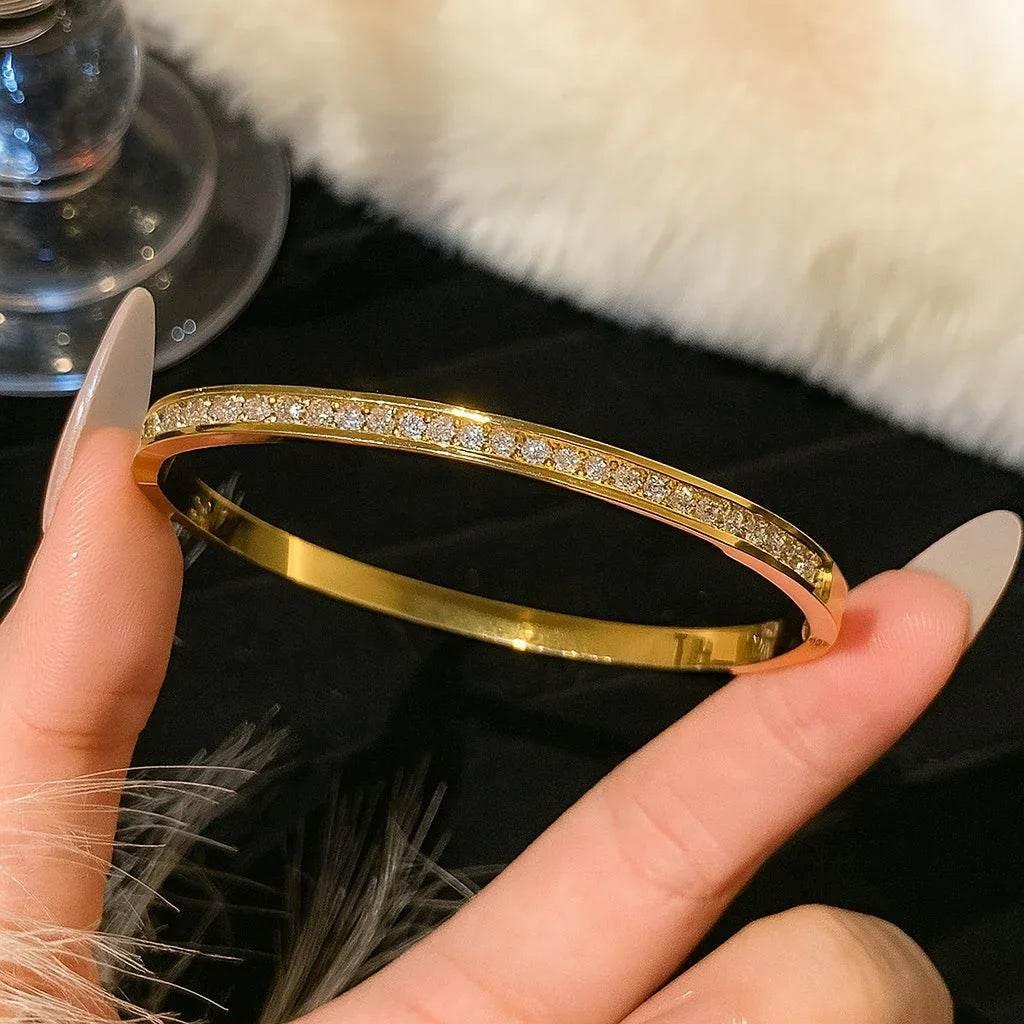 Luna Gleam – Titanium Steel Diamond-Pattern Bracelet - Jewellar