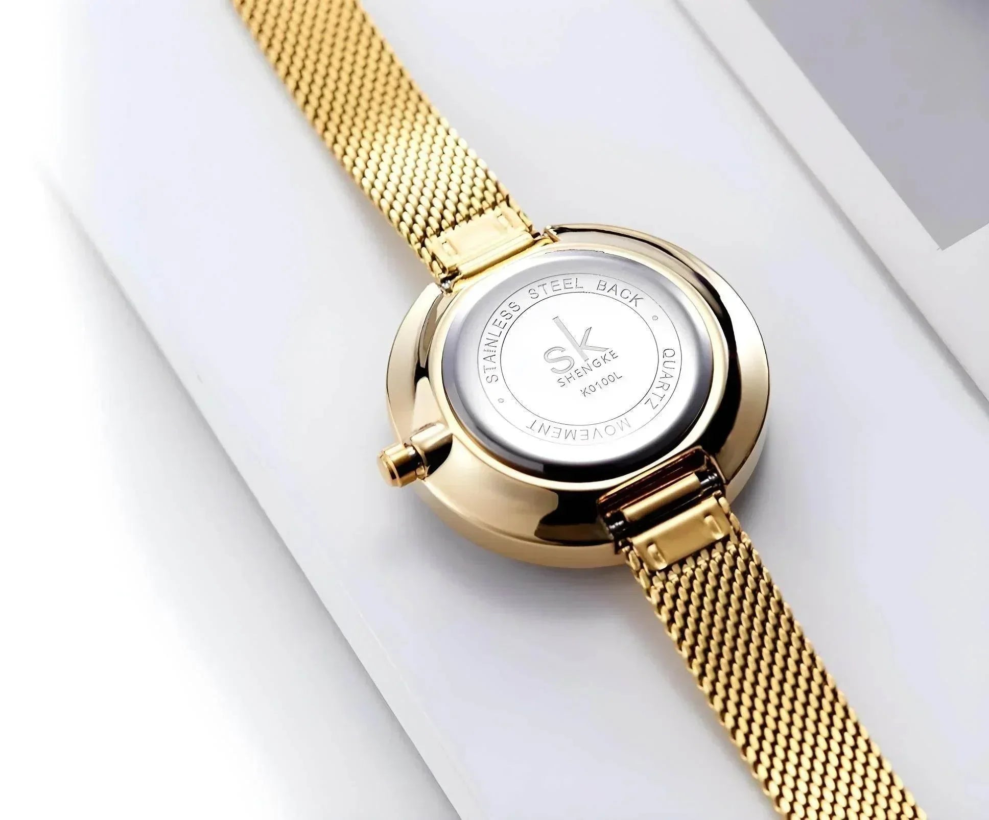 Luna Mesh – Minimalist Glass Dial Watch - Jewellar