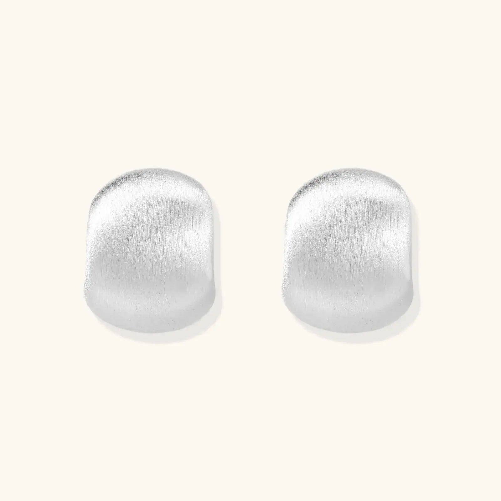 Silva Curve Studs – Silver Jewellar