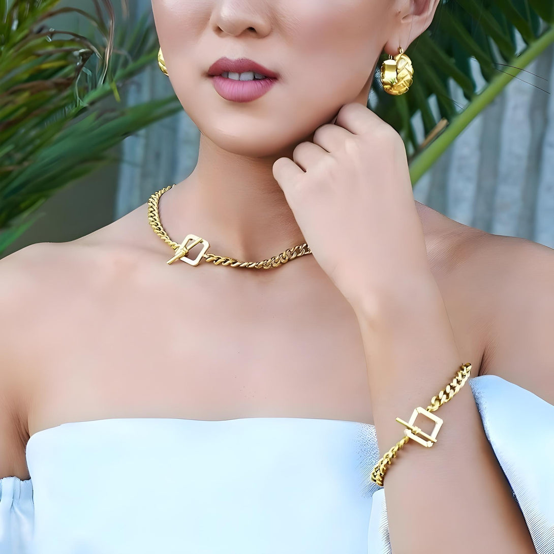 Square Toggle Clasp Chain Bracelet