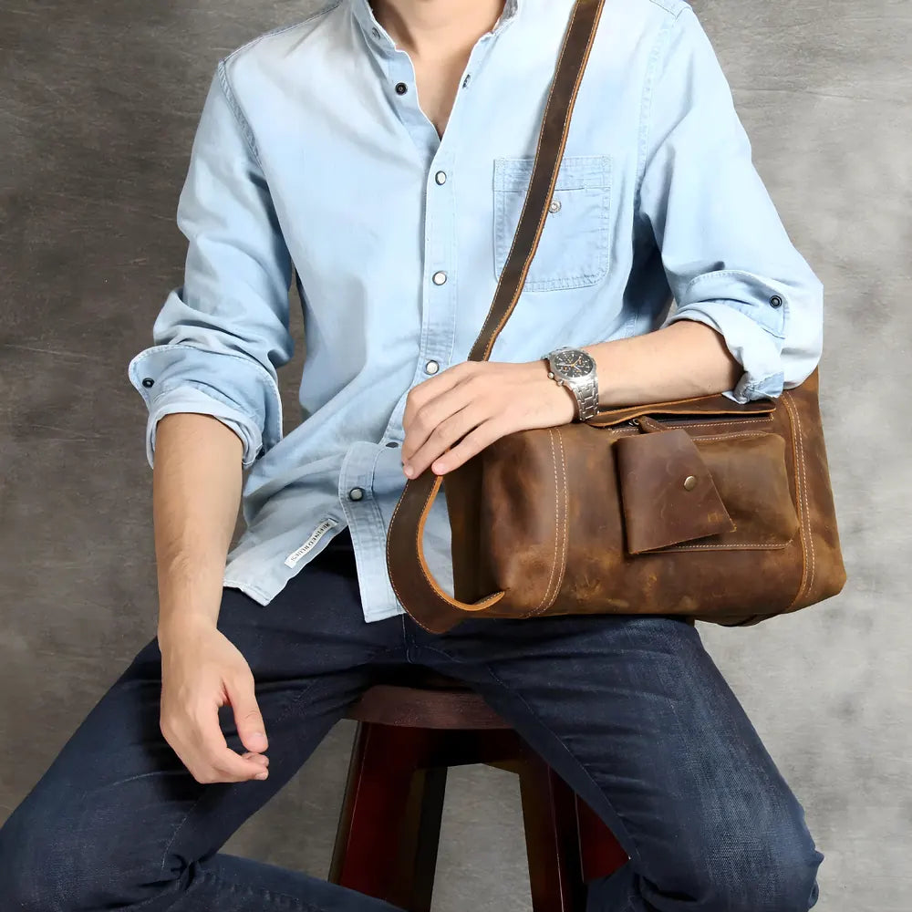 Vanguard men’s genuine leather crossbody chest bag in classic brown with adjustable strap and zipper closure, 32×16×42 cm.
